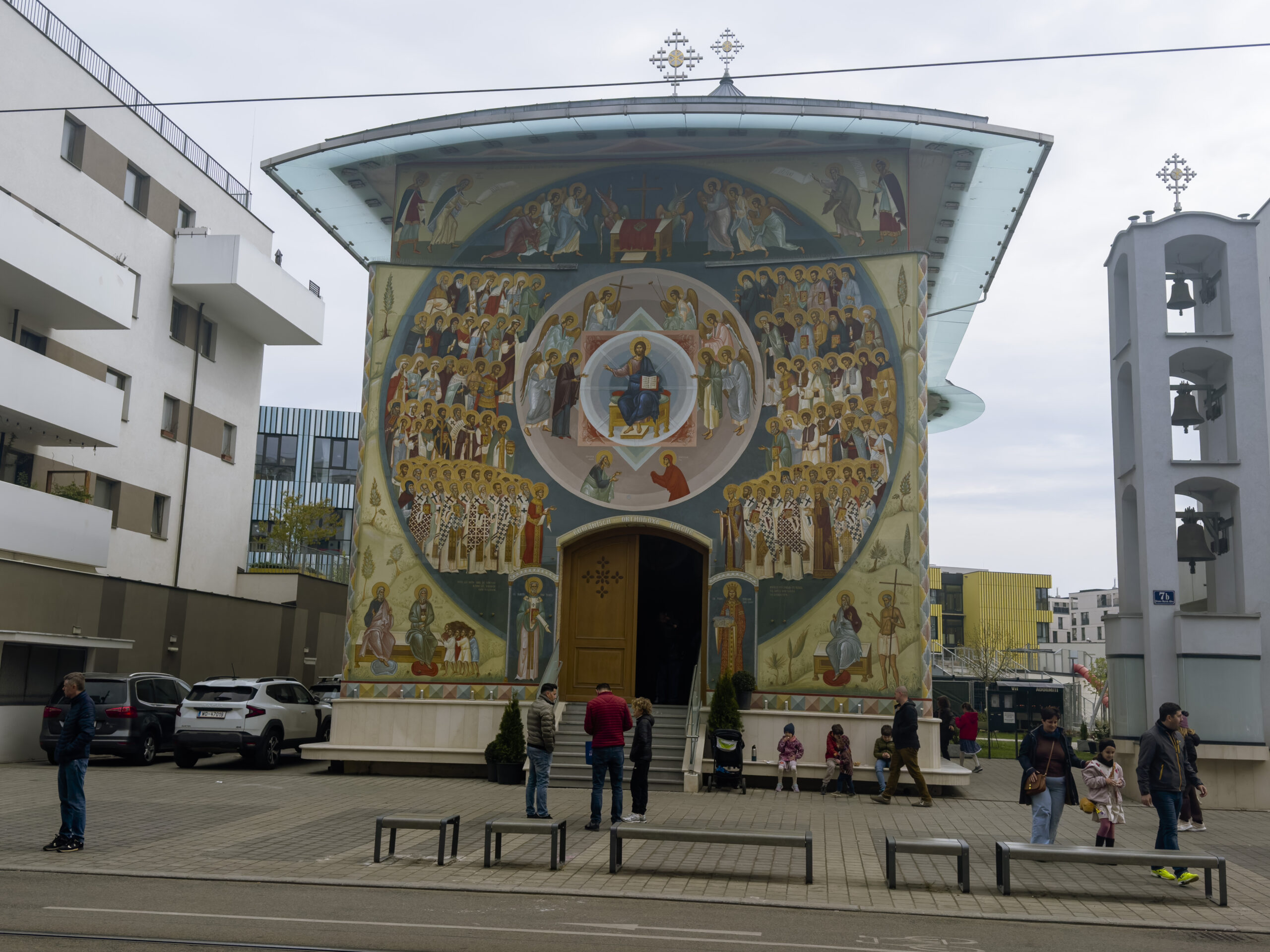 Hristos a Înviat – Paștele la biserica românească din Viena